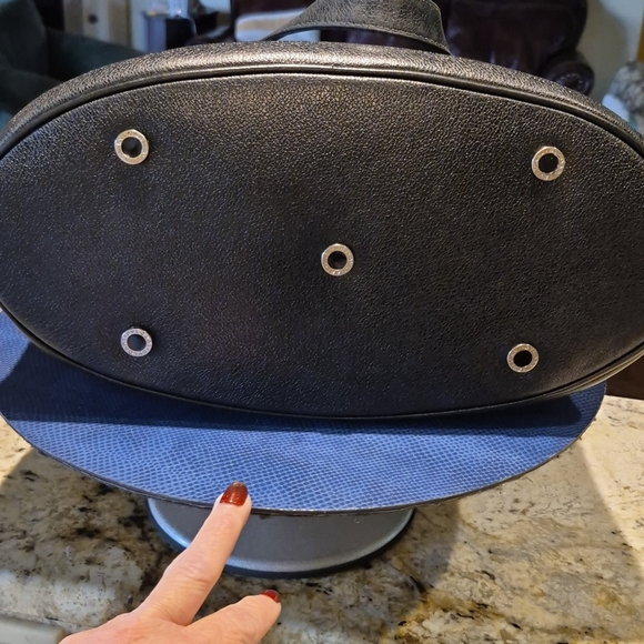 BVLGARI Decollete Handbag Black Leather In EC. Beautiful Structured Purse.EC. - Picture 6 of 16